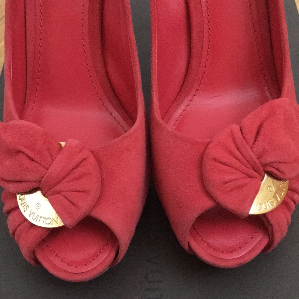 Louis Vuitton Rouge Catania Pumps